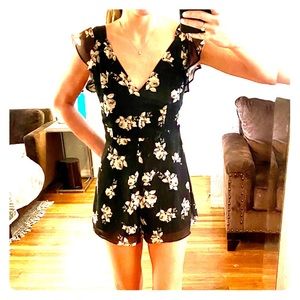 Favorite Romper 🖤🤍🖤